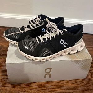 NIB On Cloud X tennis shoes. Size 6 woman